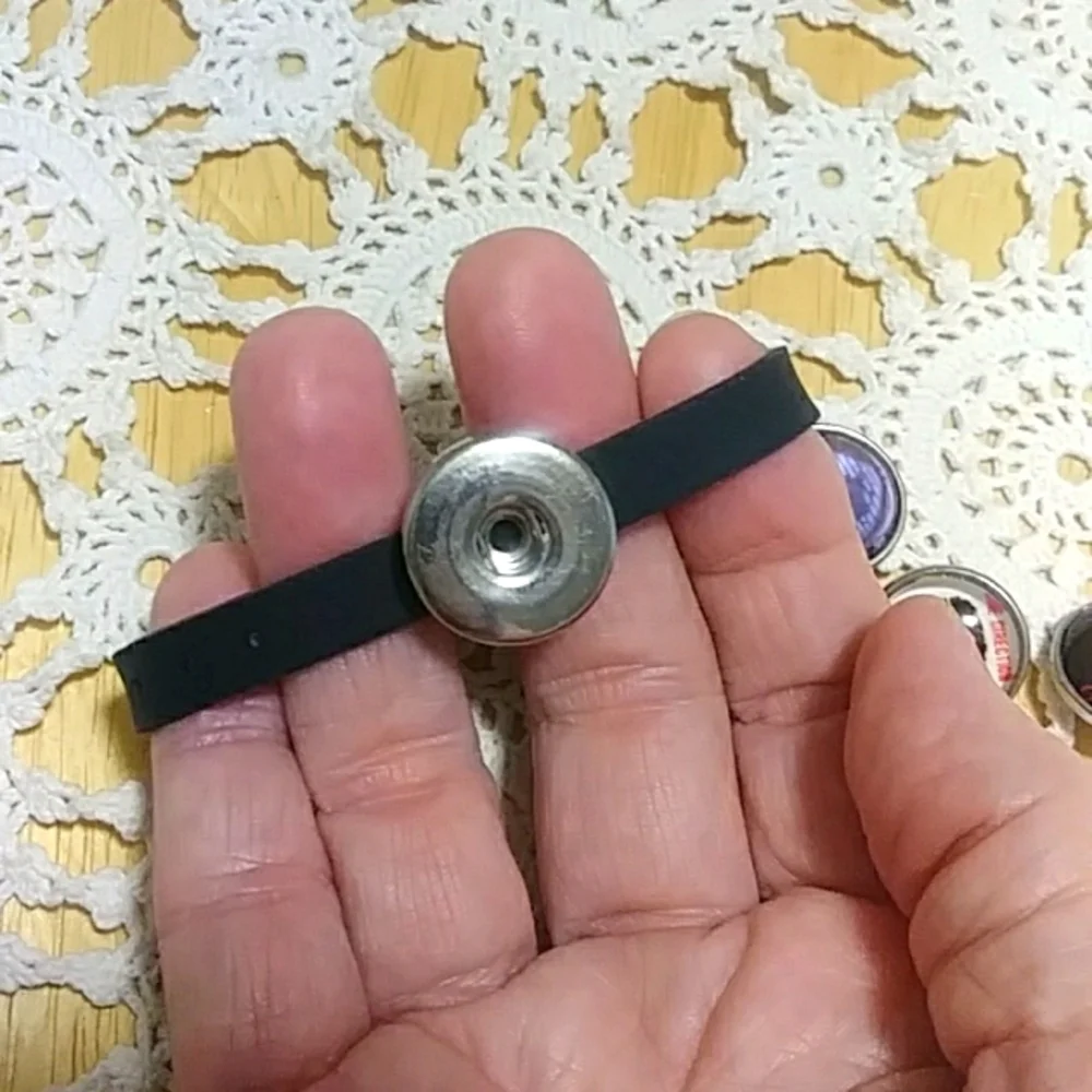 K-Pop Snap Buttons 1D with snap bracelet